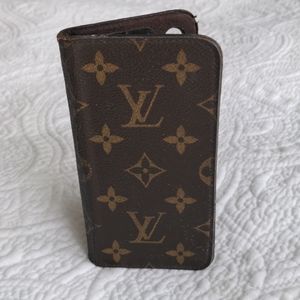 Louis Vuitton Monogram iPhone Folio Case